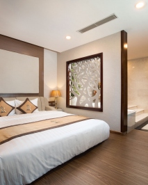 Royal Palace Suite